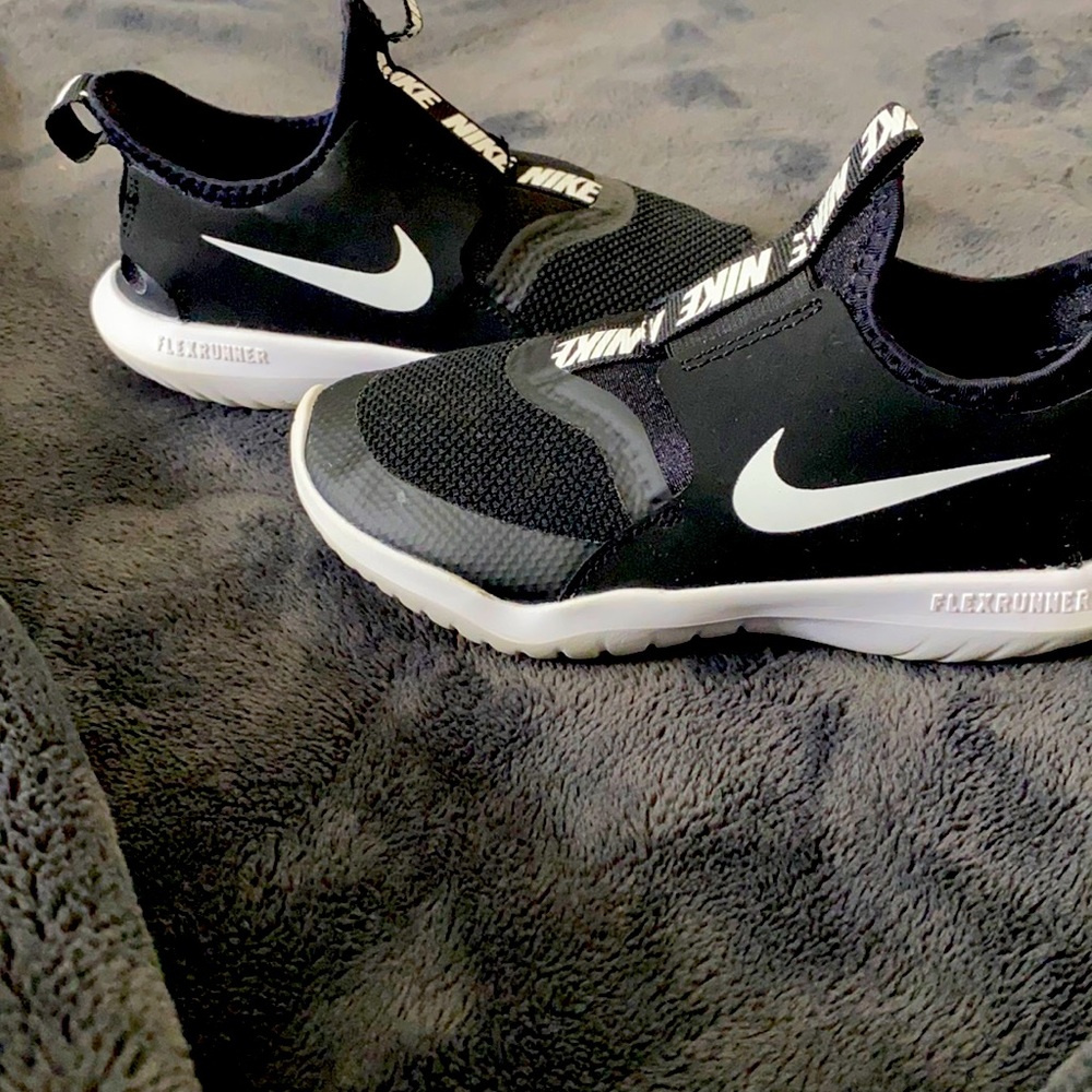 Nike flex runner